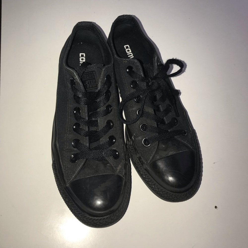 black converse